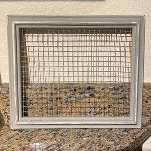 Distressed Chicken Wire Frame